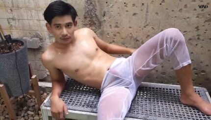 นายแบบหล่อขี้เล่น ท็อปเปอร์ วันนี้มาถ่ายแบบนิตยสารเกย์แน่นอนว่าจัดเต็มโชว์ควยชักว่าวน้ำแตกฟินๆ