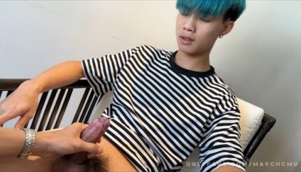 เย็ดคนน่ารักฟินมาก น้องแบงค์มาให้เย็ดอีกแล้วคราวนี้ผมเขียวมาเหนียวใจFC พี่มาร์ชจับรูดควยแข็งโป๊ก เย็ดสดยัดควยเข้ารูตูดน้องฟิตมาก เสียวจนน้ำแตกในรูตูด
